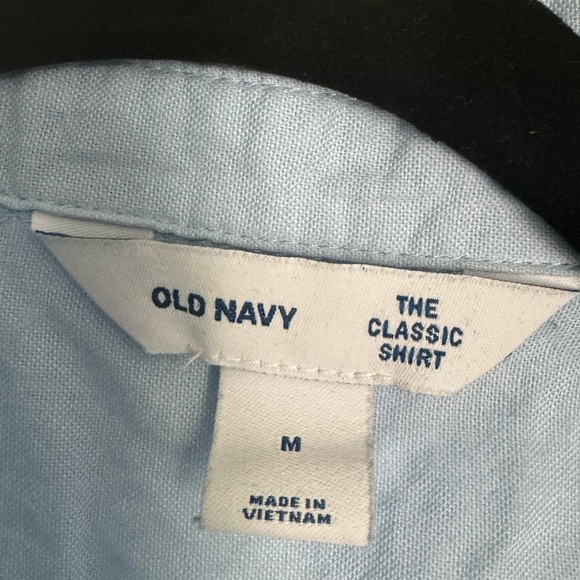 Old Navy simple light blue button down - Picture 3 of 8